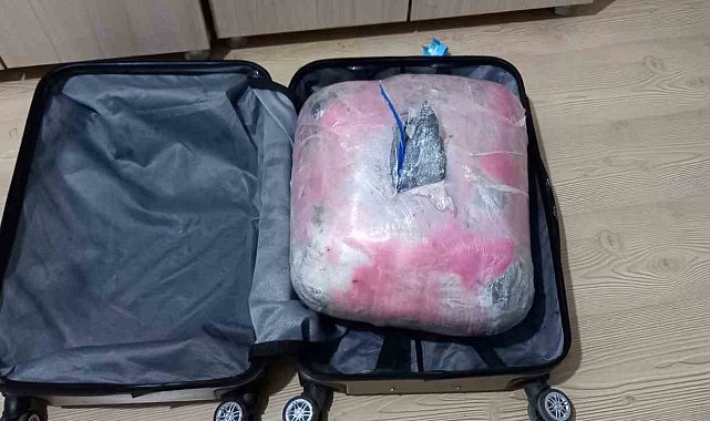 Yolcu otobüsünde 12 kilo 408 gram esrar ele geçirildi