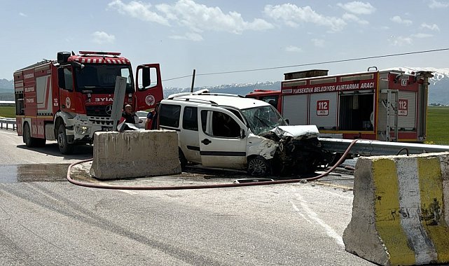 Yüksekova'da iki ayrı kaza: 3 yaralı