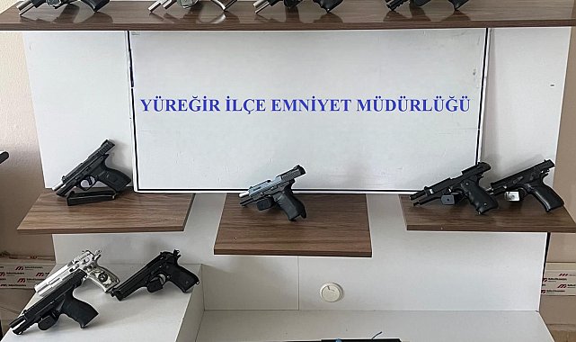 Yüreğir polisi 13 ruhsatsız silah ele geçirirken 102 suçluyu da yakaladı