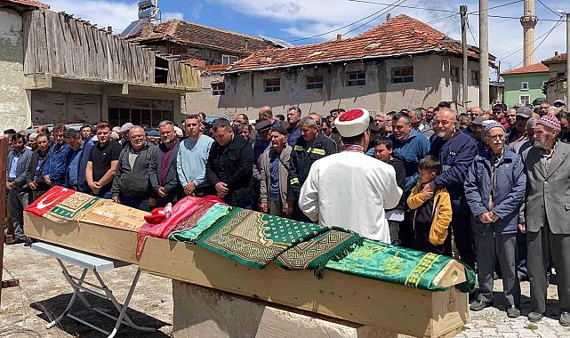 Yürek yakan kazanın cenazesinde gözyaşları sel oldu