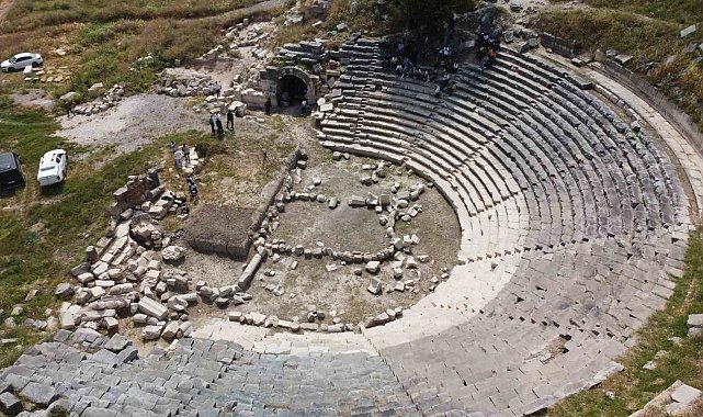 Zamana direnen Çukurova'nın Efes'i Kastabala'da kazı çalışmaları yeniden başladı