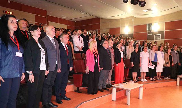 ZBEÜ Rektörü Özölçer, "Hastaların kalbine dokunan mukaddes sağlık neferlerisiniz"