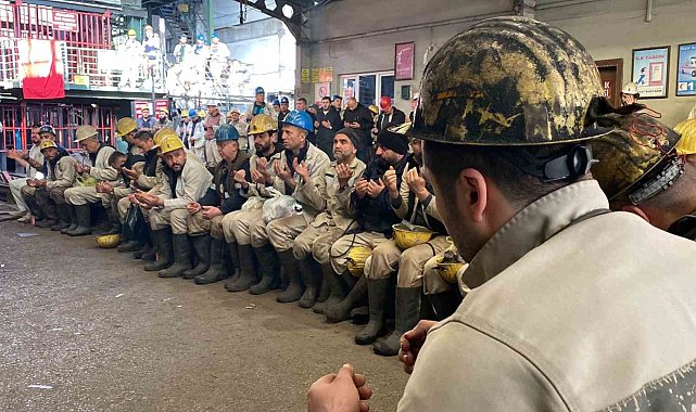 Zonguldak'ta maden işçileri; Soma'da ölen 301 maden şehidini andı