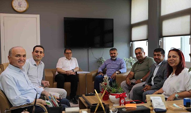 112 dükkanın tapuları için imzalar atıldı