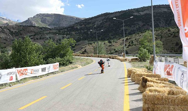 2024 Dünya Kaykay İniş Şampiyonası, Ergan Dağında başladı