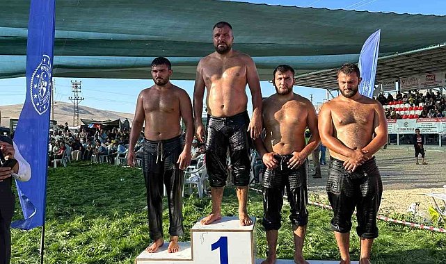 24 yıl aradan sonra yapılan güreşlerde kazananlar belli oldu