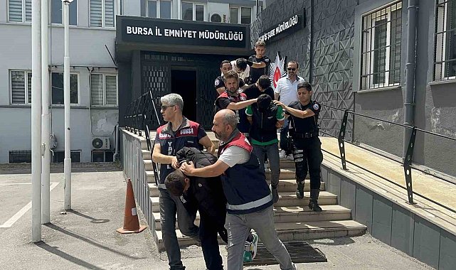 'Başkomiser Volkan' çetesini gerçek komiserler enseledi