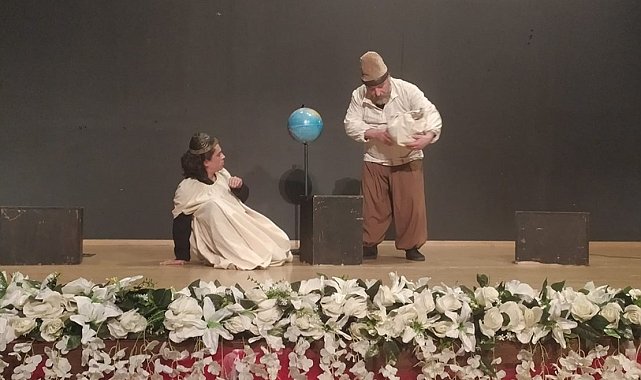 'Şahidimiz Anadolu' adlı tiyatro oyununu 4 bin 500 öğrenci izledi
