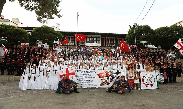 4. Uluslararası Halikarnas Halk Dansları ve Müzik Festivali coşkuyla kutlandı