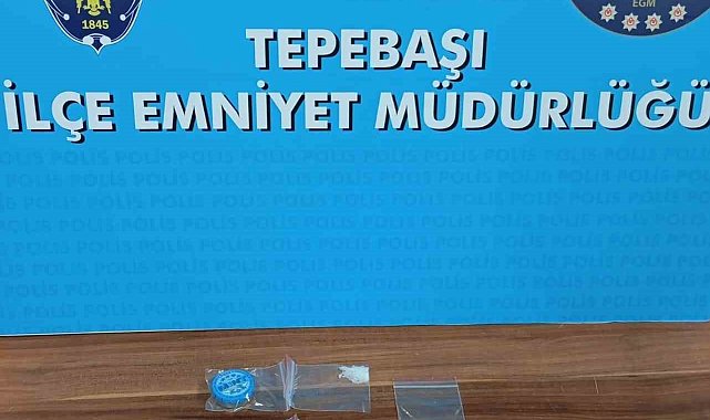 7 yıl hapis cezası bulunan firari şahsın evinde uyuşturucu madde ele geçirildi