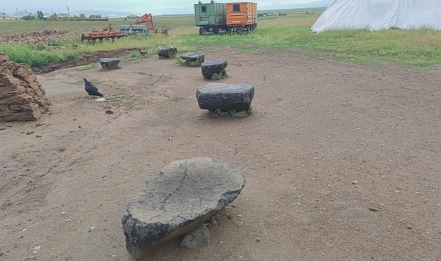 Adilcevaz'da taşlar sanat eserine dönüştürülüyor