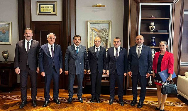 AK Parti heyetinden Bakan Şimşek'e ziyaret