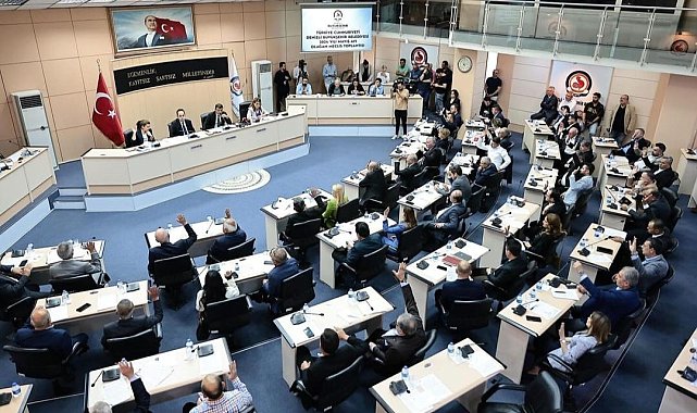 AK Partili üye istifa edince, CHP'nin meclisteki sandalye sayısı arttı