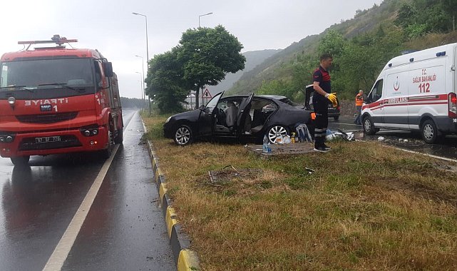 Akçakoca-Alaplı yolunda trafik kazası; 2 yaralı