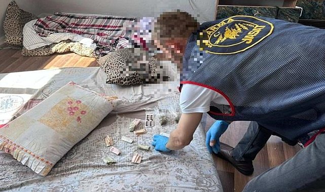 Akhisar'da jandarmadan uyuşturucu operasyonu
