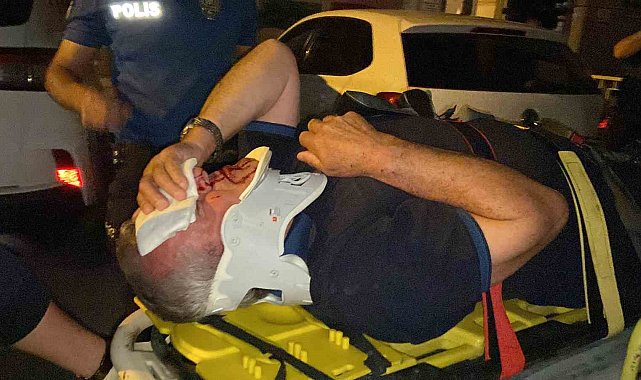 Aksaray'da komşuların taşlı sopalı park kavgası kamerada: 7 yaralı