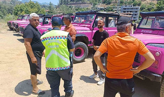 Alanya'da bin 985 araç kontrol edildi, 21 araca trafikten men cezası