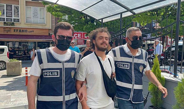 Alkollü şekilde camilere girerek Kur'an-ı Kerim yırtan şüpheli adliyeye sevk edildi