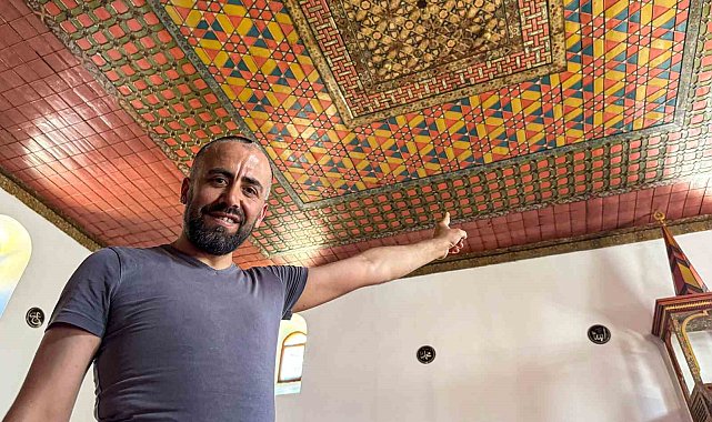 Altı asırlık özel işlemeli cami tavanı orijinalliğini koruyor