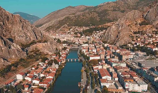 Amasya bayram tadında festivale hazırlanıyor