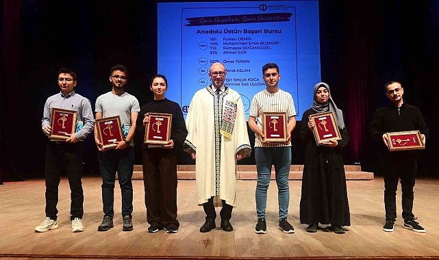 Anadolu Üniversitesi öğrenci tercihlerinde zirveye yükseldi