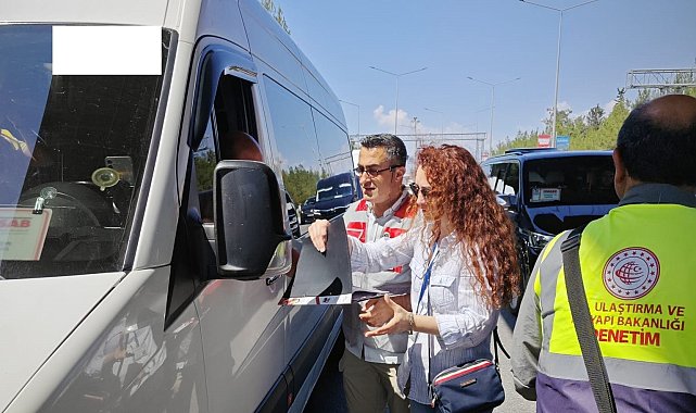 Antalya&#039;da kurallara uymayan tur ve transfer servislerine 392 bin TL ceza