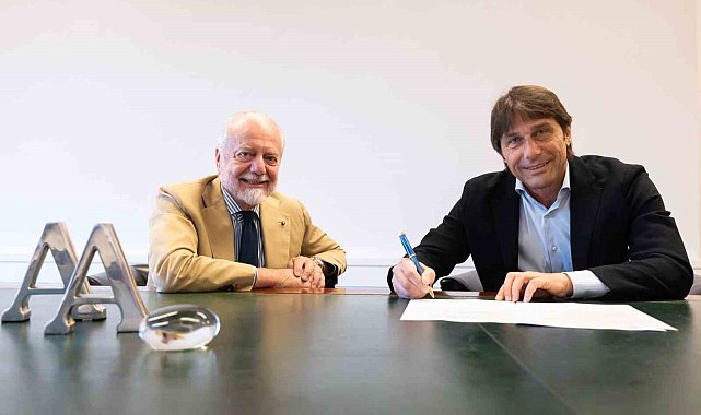 Antonio Conte, Napoli'nin yeni teknik direktörü oldu