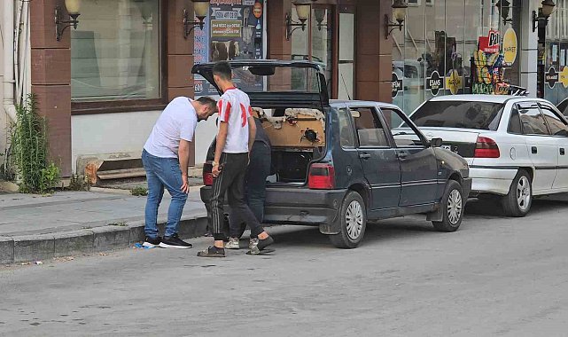 Araçtan yayılan gaz kokusu paniğe yol açtı
