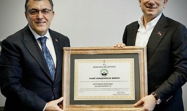 Ardahan Belediyesi'nden İmamoğlu'na 'Fahri Hemşehrilik' Beratı