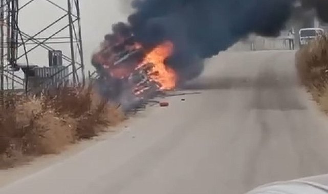 Arı yüzünden devrilen kamyon alev alev böyle yandı