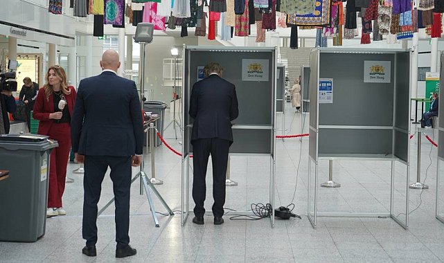 Avrupa Parlamentosu seçimleri başladı
