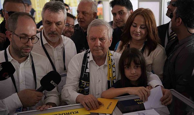 Aziz Yıldırım oyunu kullandı