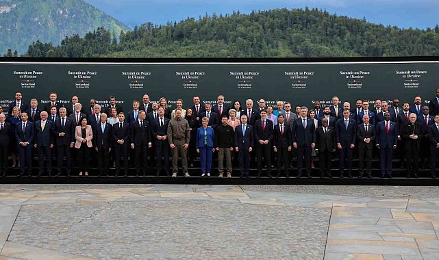 Bakan Fidan, Ukrayna Konferansı aile fotoğrafı çekimine katıldı