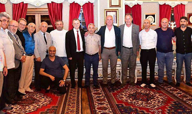 Başkan Balaban pazarcı esnafını dinledi