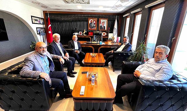 Başkan Büyükkılıç'tan Pınarbaşı Belediyesi'ne ziyaret