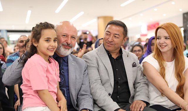 Başkan Çolakbayrakdar, &quot;Her alanda gençlerimizin ve evlatlarımızın yanındayız&quot;