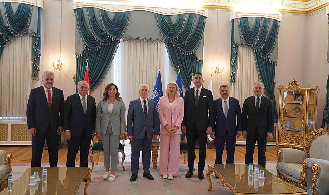Başkan Gökhan Yüksel, Marmara Belediyeler Birliği Encümen Toplantısı'na katıldı
