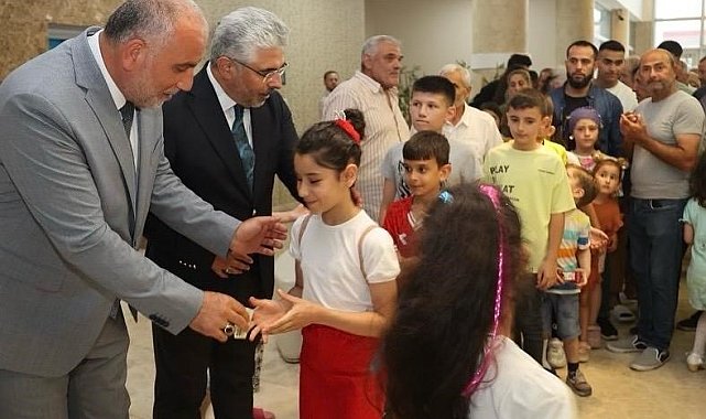 Başkan Sandıkçı: "Kurban bayramının gönül coğrafyamızda huzur ve barışa vesile olmasını temenni ediyorum"