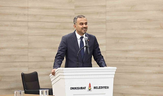 Başkan Toptaş'tan bayram öncesi belediye personeline zam müjdesi