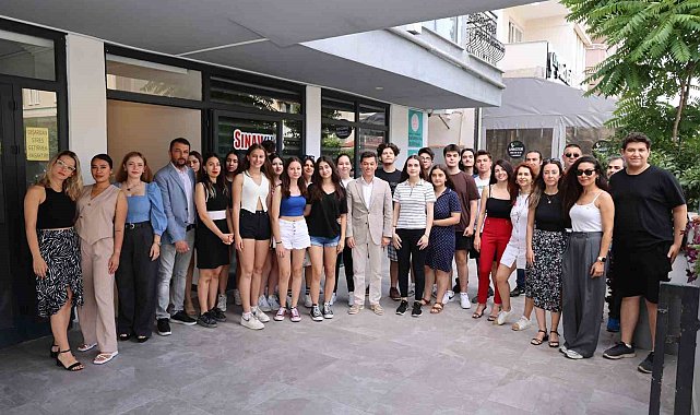Başkan Ünlü, YKS'ye girecek gençlerle buluştu