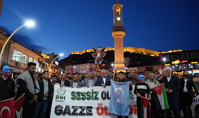 Bayburt'ta 'Filistin'e destek İsrail'e lanet yürüyüşü' düzenlendi