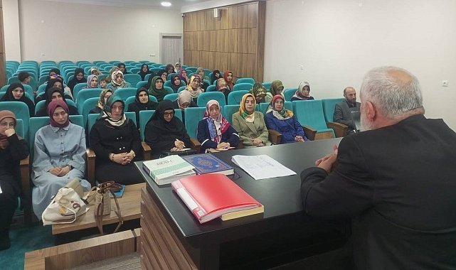 Bayburt'ta yaz Kur'an kursları semineri düzenlendi