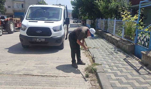 Bayram öncesi ilçede temizlik çalışmaları yapılıyor
