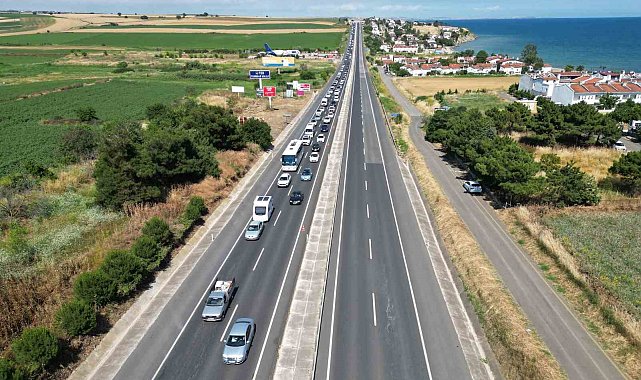 Bayram trafiği dron kamerasında: İstanbul-Tekirdağ yolunda büyük yoğunluk