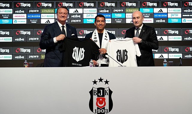 Beşiktaş, Giovanni van Bronckhorst ile sözleşme imzaladı