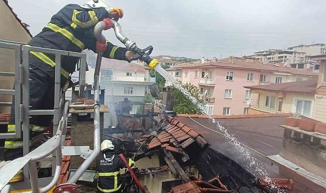 Bilecik'te teras katındaki dairede çıkan yangın korkuttu