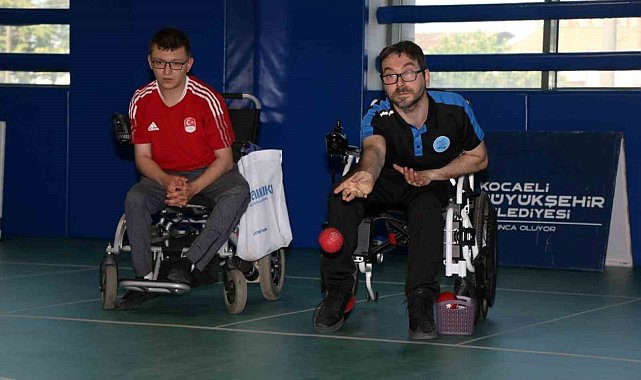 Boccia turnuvasının şampiyonu Bağcılar oldu