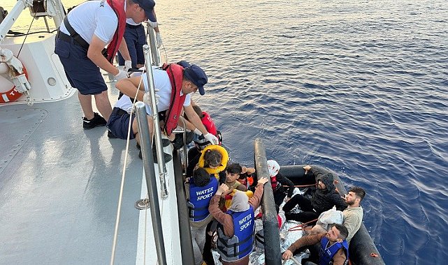 Bodrum'da 68 düzensiz göçmen yakalandı, 20'si kurtarıldı