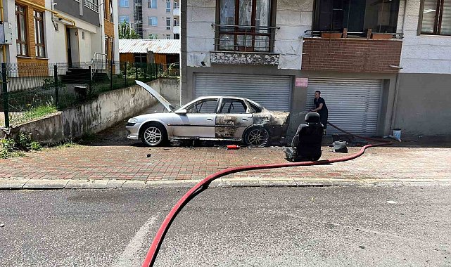 Bolu'da kaynak yapılan otomobil kül oldu