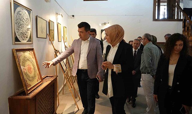 Boş vakitlerini kursta geçiren üniversite öğrencileri yaptıkları ürünlerle mest etti